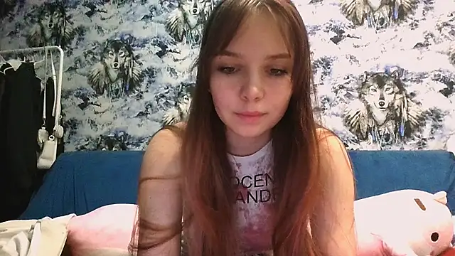 Snapshot of Princess_Mira chatting on 06-06-26, 05:07 Princess Mira online show from 06-06-26, 05:07