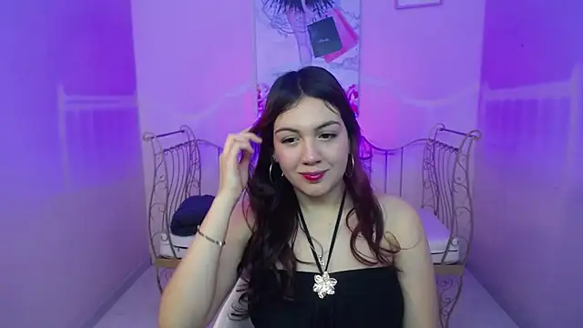 Dani taylor  online show from 05-10-26, 01:04