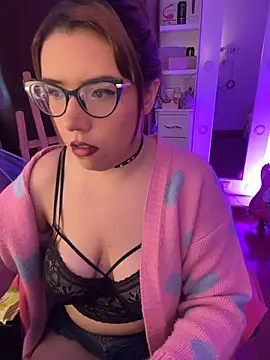 AliceMtz online show from 05-19-26, 09:44