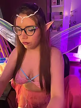 AliceMtz online show from 05-18-26, 10:03
