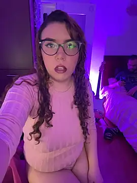 AliceMtz online show from 06-05-26, 12:26