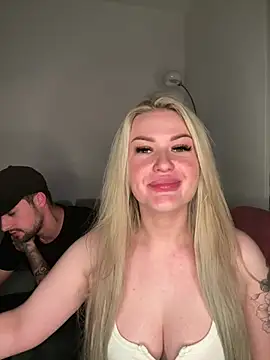 SexyCouple1910 online show from 05-22-26, 08:18
