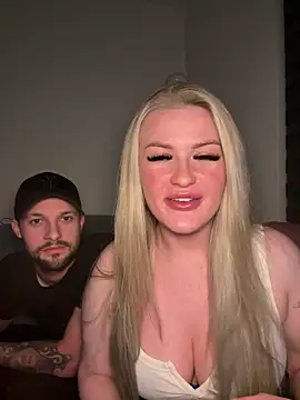 SexyCouple1910 online show from 05-02-26, 07:41