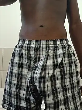 Snapshot of Darkskinned20 chatting on 05-22-26, 06:33 Darkskinned20 online show from 05-22-26, 06:33