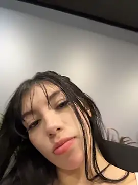 Snapshot of Maddison_Foxxx chatting on 07-16-26, 01:52 Maddison Foxxx online show from 07-16-26, 01:52