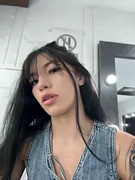 Snapshot of Maddison_Foxxx chatting on 07-15-26, 12:45 Maddison Foxxx online show from 07-15-26, 12:45