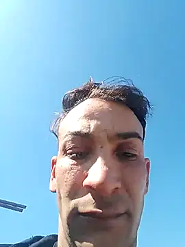 Zoltan223567 online show from 04-18-26, 12:29