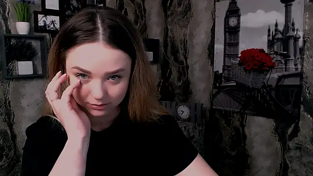 NicoleAura online show from 05-04-26, 07:33