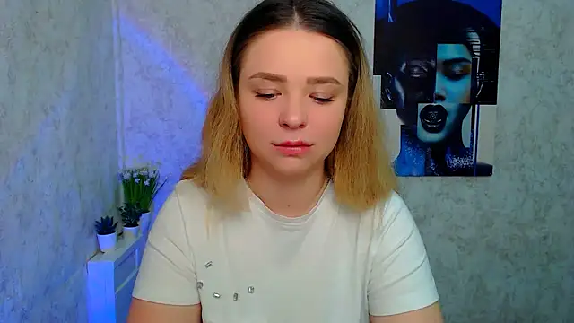 NicoleAura online show from 05-13-26, 06:31