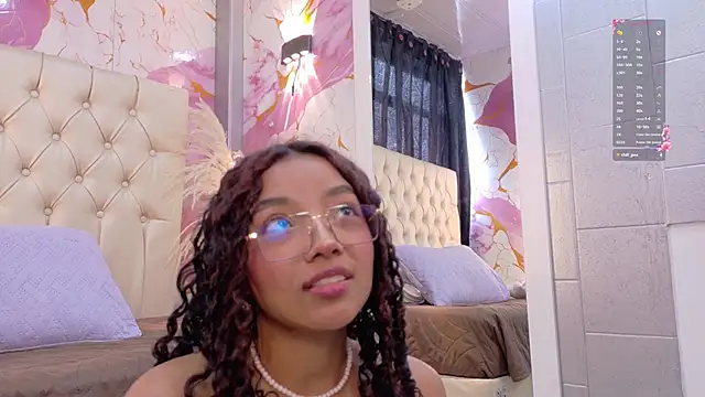 Snapshot of angeline_scot chatting on 05-11-26, 02:45 angeline scot online show from 05-11-26, 02:45