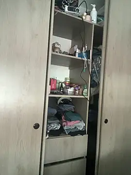 Snapshot of Soffy_20 chatting on 04-28-26, 05:17 Soffy 20 online show from 04-28-26, 05:17