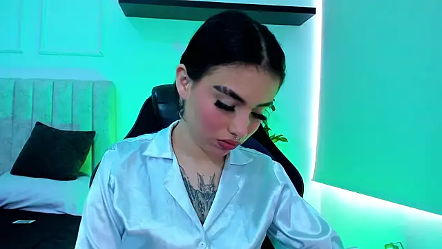 isabella hv online show from 06-27-26, 05:30