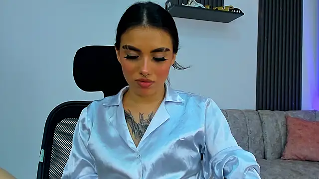 isabella hv online show from 07-14-26, 02:05