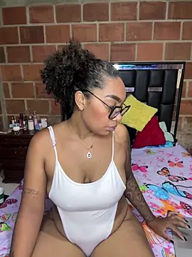  Piel Canela online show from 05-11-26, 02:24