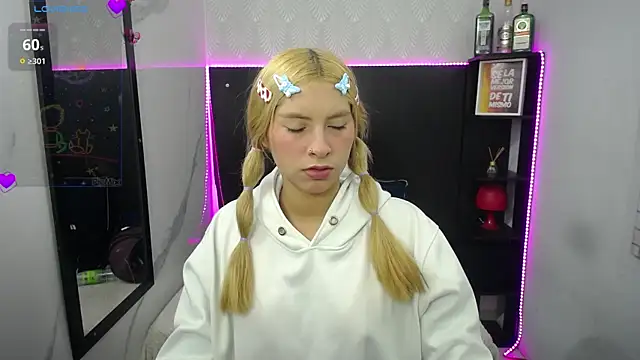 Snapshot of nancy_blonde chatting on 07-02-26, 12:44 nancy blonde online show from 07-02-26, 12:44