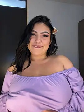 Snapshot of Gala_Goddess chatting on 05-19-26, 01:18 Gala Goddess online show from 05-19-26, 01:18