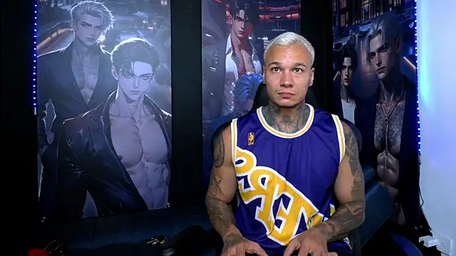 Snapshot of damian_becker chatting on 06-19-26, 10:25 damian becker online show from 06-19-26, 10:25