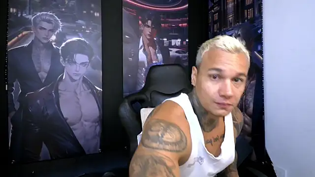 Snapshot of damian_becker chatting on 06-12-26, 11:08 damian becker online show from 06-12-26, 11:08