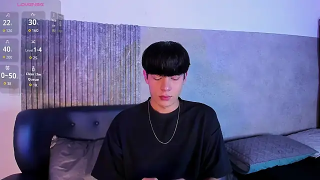 Isaac 01  online show from 04-18-26, 12:51