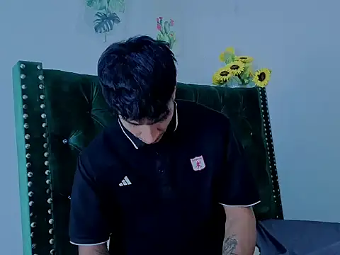 Zayn Moretti online show from 06-25-26, 05:18