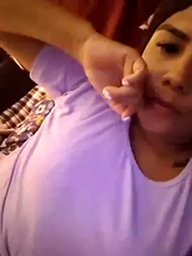 Snapshot of alexayalex29 chatting on 05-18-26, 10:47 alexayalex29 online show from 05-18-26, 10:47