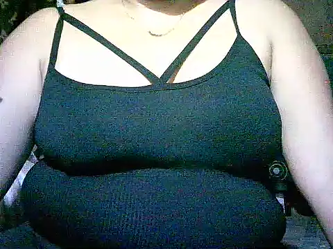 Snapshot of asian_beMhine1 chatting on 05-15-26, 05:44 asian beMhine1 online show from 05-15-26, 05:44