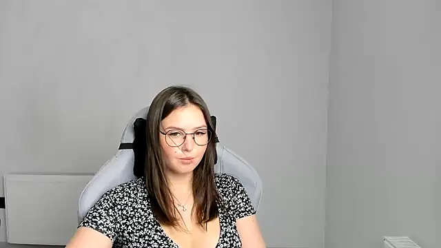 Regina cute  online show from 06-29-26, 10:15