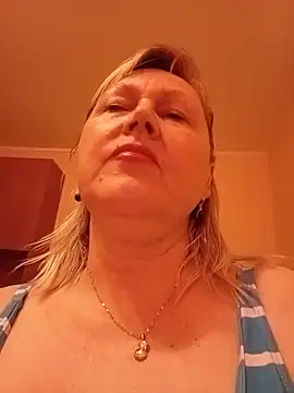 I amVeronicle online show from 06-11-26, 02:03