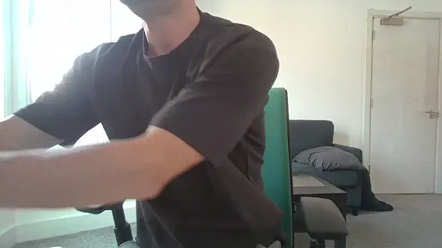 frenchbdmaninlondon online show from 06-25-26, 12:21