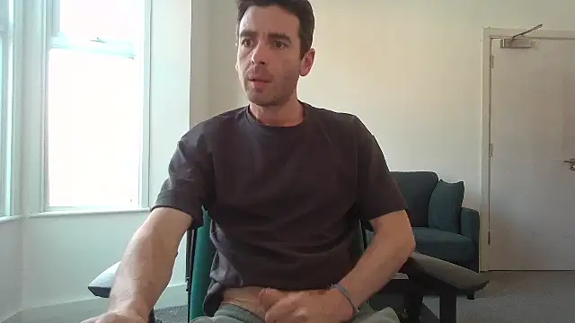 frenchbdmaninlondon online show from 06-19-26, 11:38