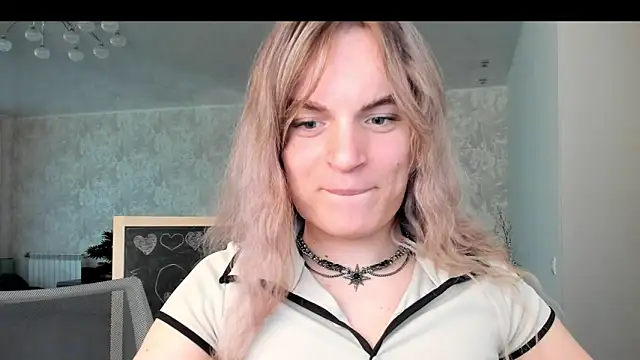 milliKira006 online show from 04-26-26, 01:08