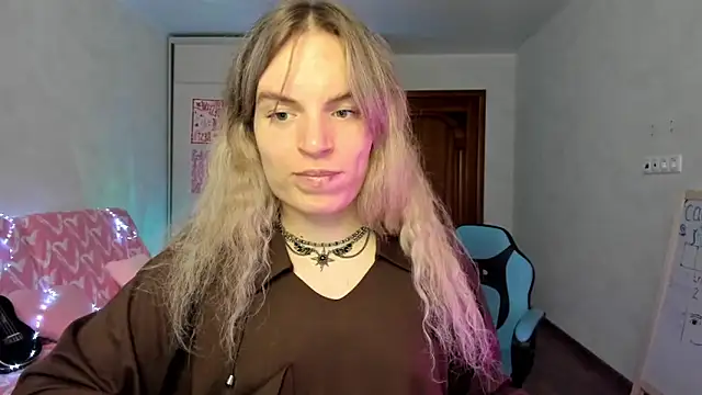 milliKira006 online show from 05-15-26, 12:36