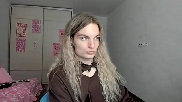 milliKira006 online show from 05-09-26, 07:28
