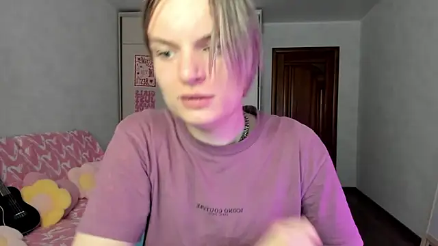 milliKira006 online show from 05-23-26, 04:22