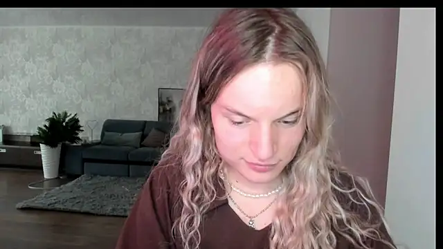 milliKira006 online show from 06-11-26, 01:30