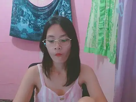 Sweetsexylady19 online show from 07-11-26, 06:35