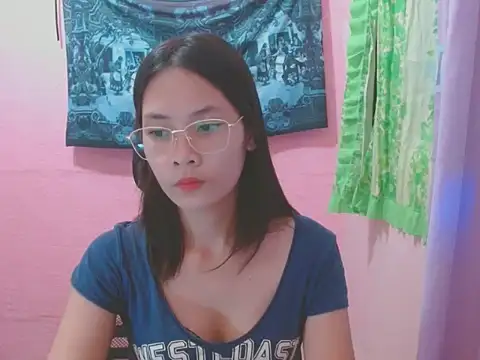 Sweetsexylady19 online show from 07-10-26, 06:24