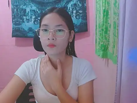 Sweetsexylady19 online show from 07-03-26, 04:52