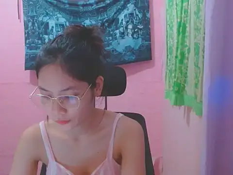 Sweetsexylady19 online show from 07-07-26, 06:47