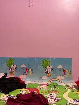 Snapshot of _Sara_pusy chatting on 04-23-26, 01:35 Sara pusy online show from 04-23-26, 01:35