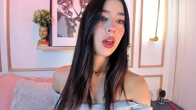 Nanami  online show from 04-28-26, 01:15