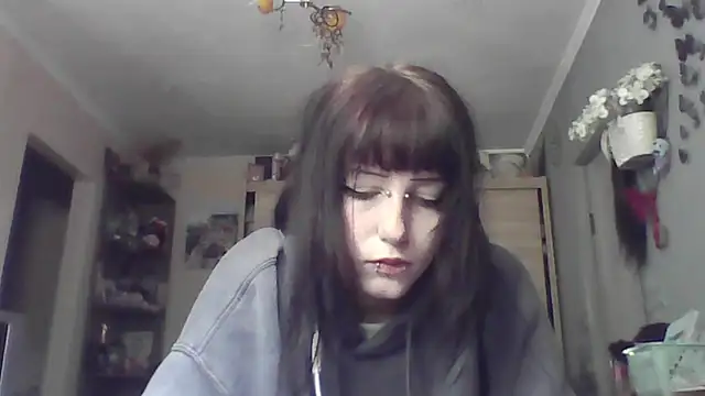 Snapshot of ChargedReign chatting on 05-20-26, 07:16 ChargedReign online show from 05-20-26, 07:16
