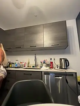 Karen Luxe online show from 05-27-26, 11:45