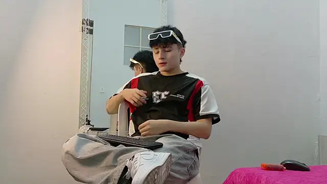 LunayDream online show from 07-14-26, 11:49