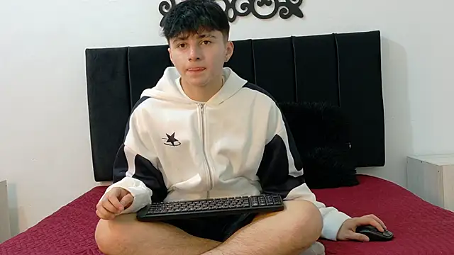 LunayDream online show from 05-28-26, 11:27