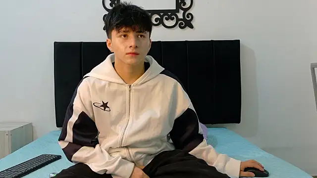 LunayDream online show from 06-26-26, 11:38