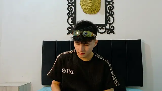 LunayDream online show from 06-17-26, 12:04