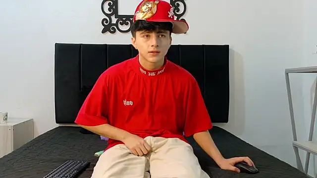 LunayDream online show from 06-30-26, 11:54