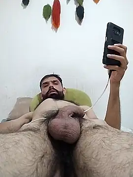 Snapshot of Barbas44420 chatting on 05-22-26, 05:27 Barbas44420 online show from 05-22-26, 05:27