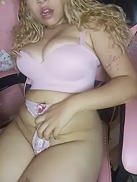 Snapshot of catirita_hot chatting on 07-28-26, 10:20 catirita hot online show from 07-28-26, 10:20